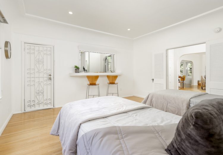 Charming Spanish-Style Fourplex in Desirable West Adams Area