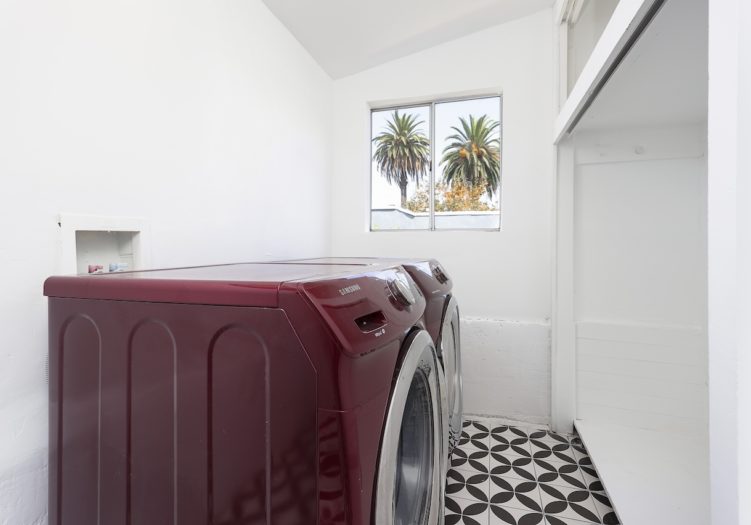 Charming Spanish-Style Fourplex in Desirable West Adams Area