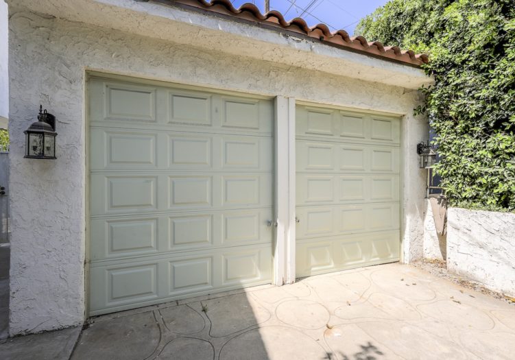 Charming Spanish-Style Fourplex in Desirable West Adams Area
