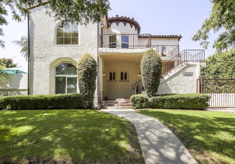 Charming Spanish-Style Fourplex in Desirable West Adams Area